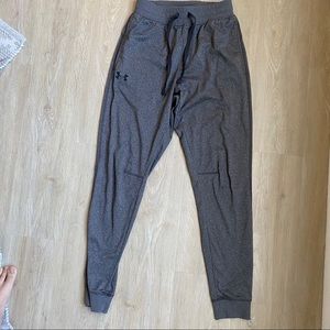 Men’s size small gray under armor joggers